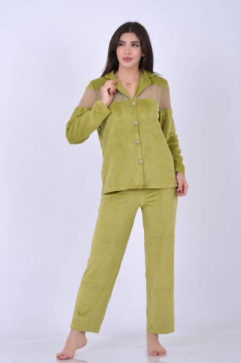 بيجامة مخمل دانتيل على الصدر