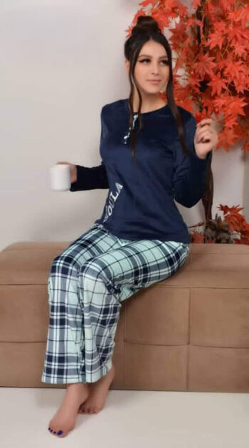 بيجامة مخمل سولا – كارو