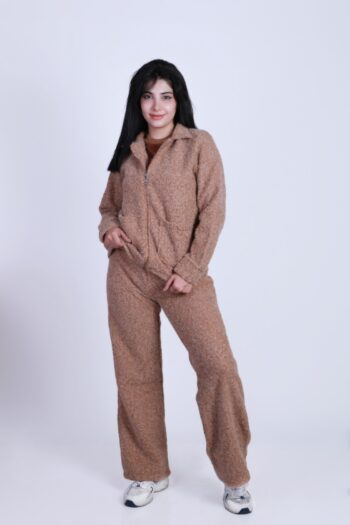 بدلة رياضية شتوية صوف ناعم بسحاب – تصميم عملي ودافئ