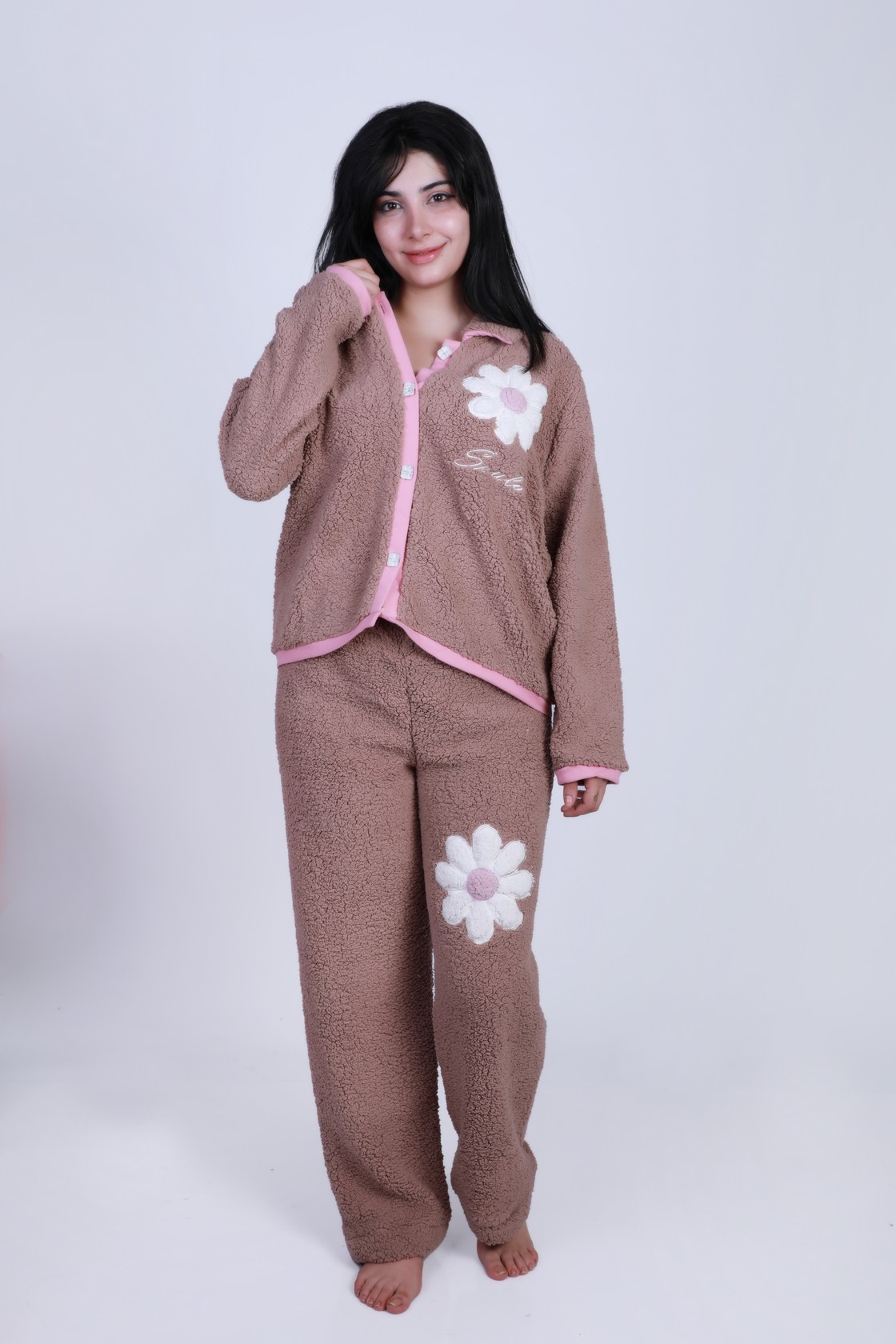 25 (1) بيجاما نسائية شتوية فرو ناعم – تصميم وردة