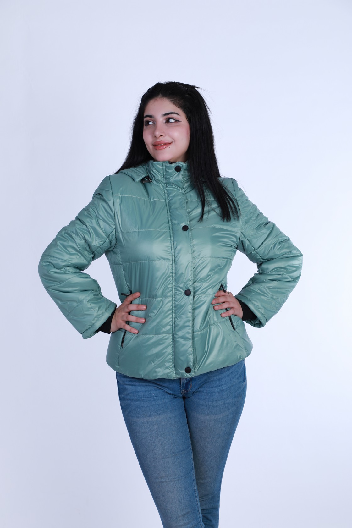 9 (2) جاكيت شتوي منفوش قصير مع سحاب وأزرار – مبطّن للدفء