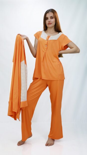 طقم بيجاما ثلاث قطع بخطوط قلوب